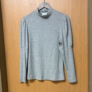 Gilli Heather Gray Knit Top